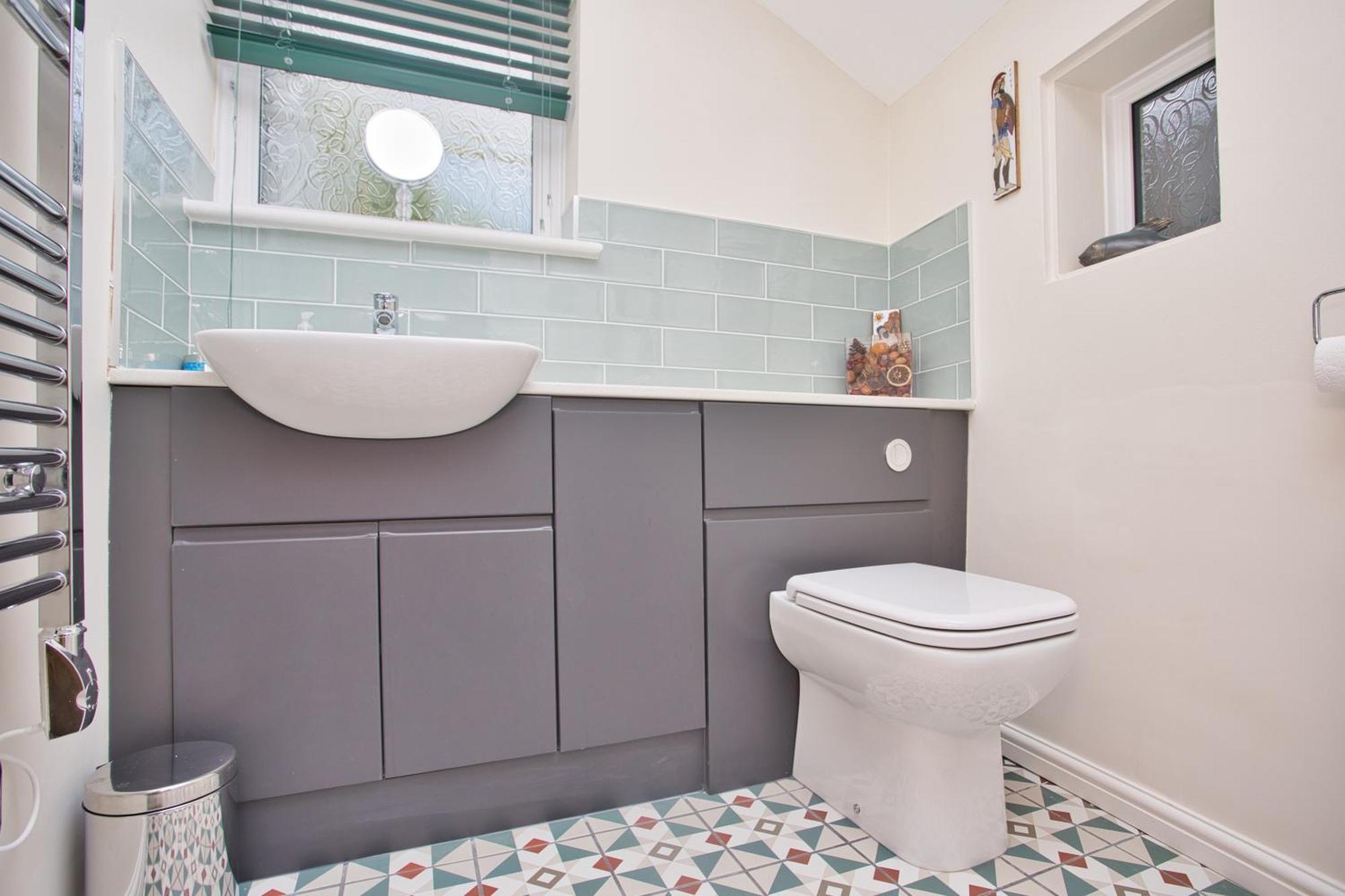 Spacious Seaside Escape In The Heart Of Deal, 4 Mins From The Beach Luaran gambar