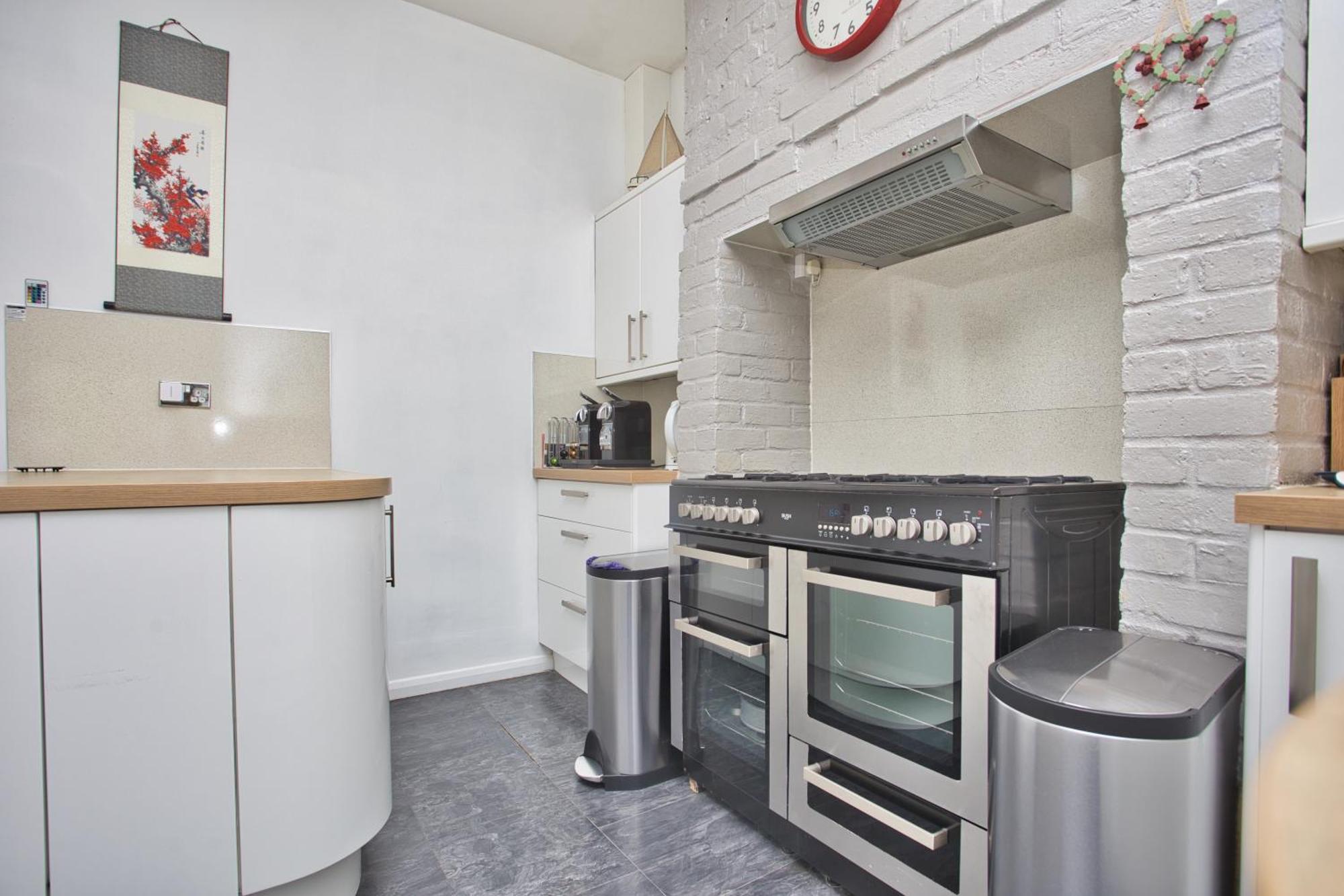 Spacious Seaside Escape In The Heart Of Deal, 4 Mins From The Beach Luaran gambar