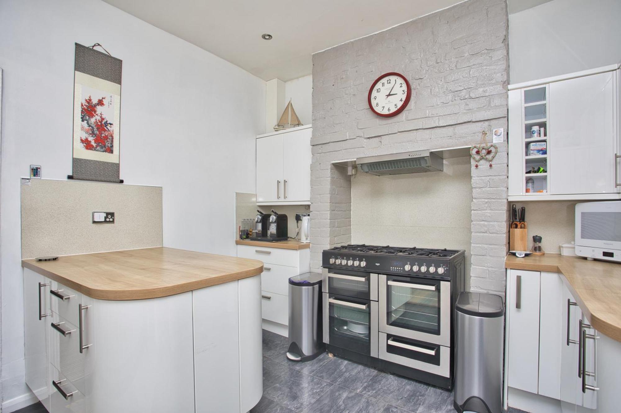 Spacious Seaside Escape In The Heart Of Deal, 4 Mins From The Beach Luaran gambar